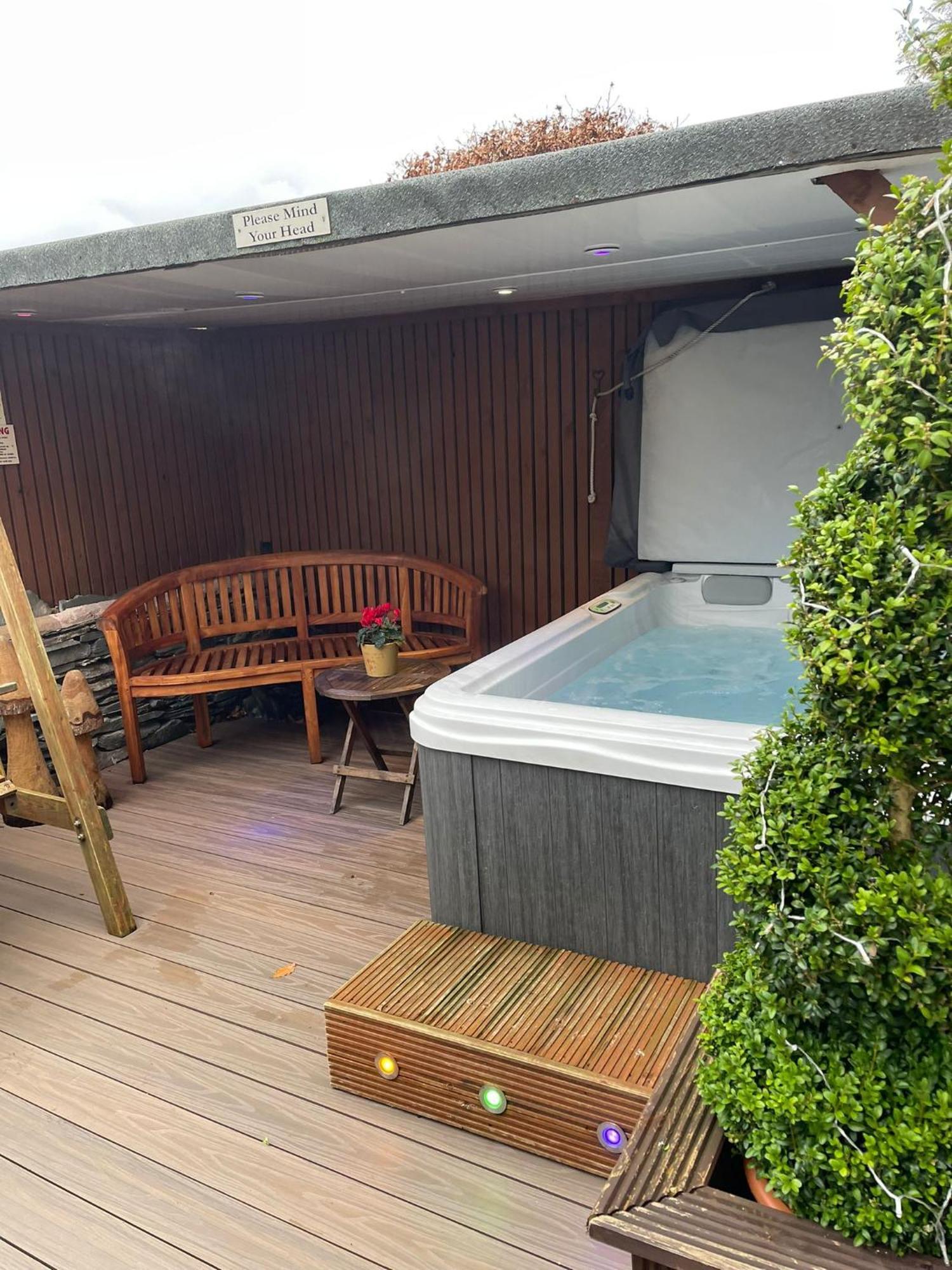 Windermere Boutique Hotel Spa Suites & Hot Tubs Eksteriør bilde