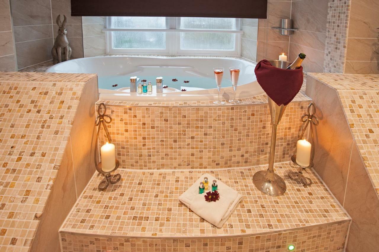 Windermere Boutique Hotel Spa Suites & Hot Tubs Eksteriør bilde