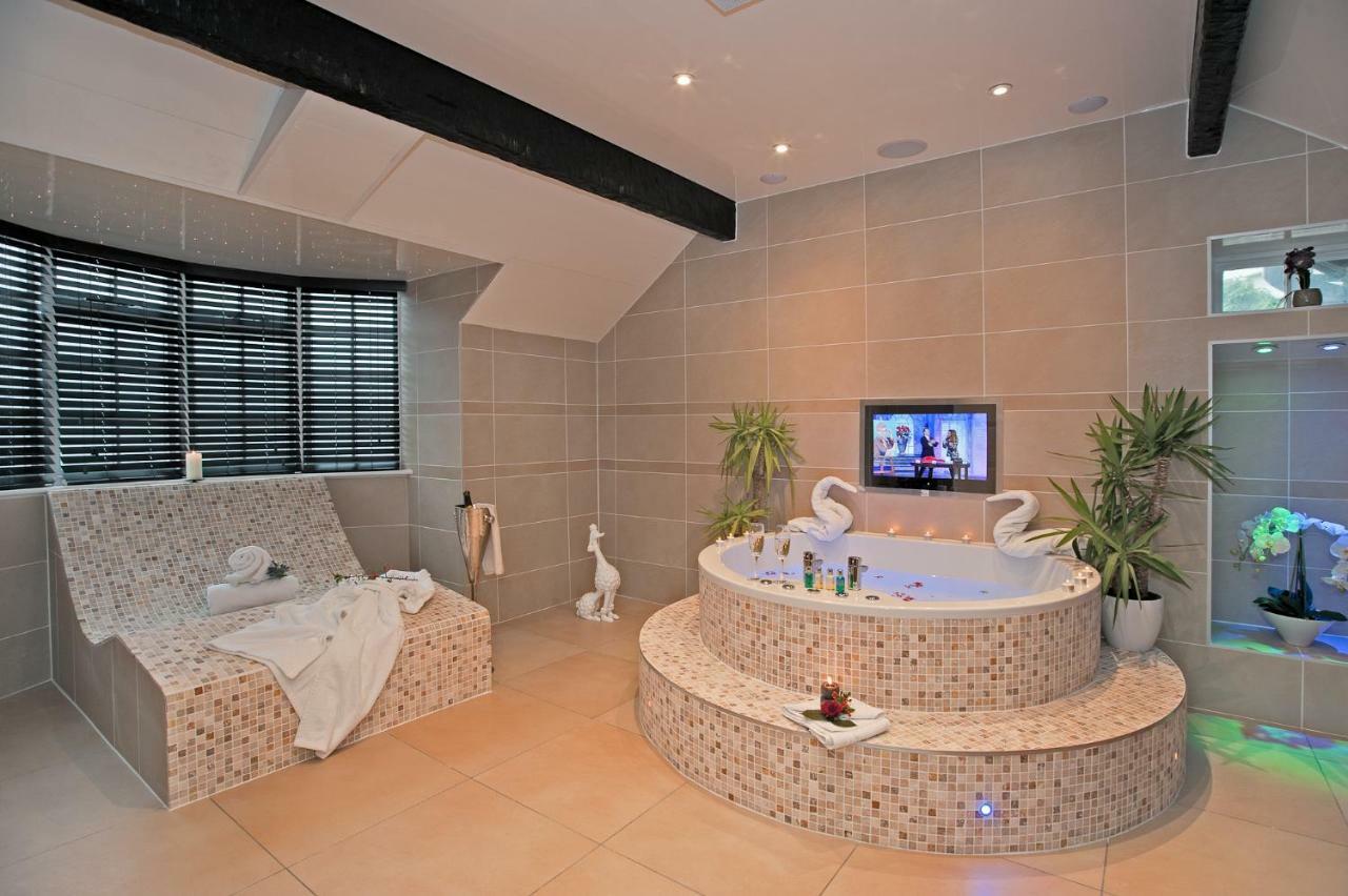 Windermere Boutique Hotel Spa Suites & Hot Tubs Eksteriør bilde